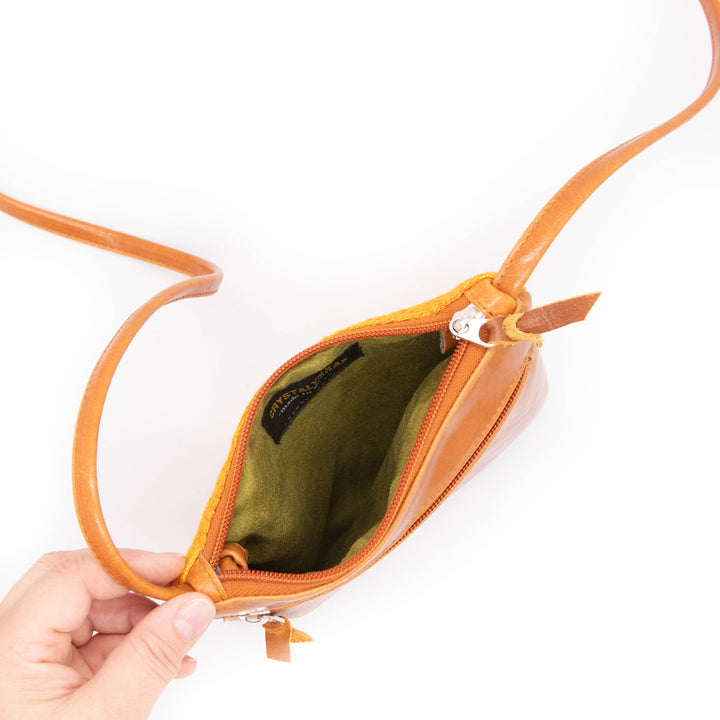 #color_egypt-air-orange-gold