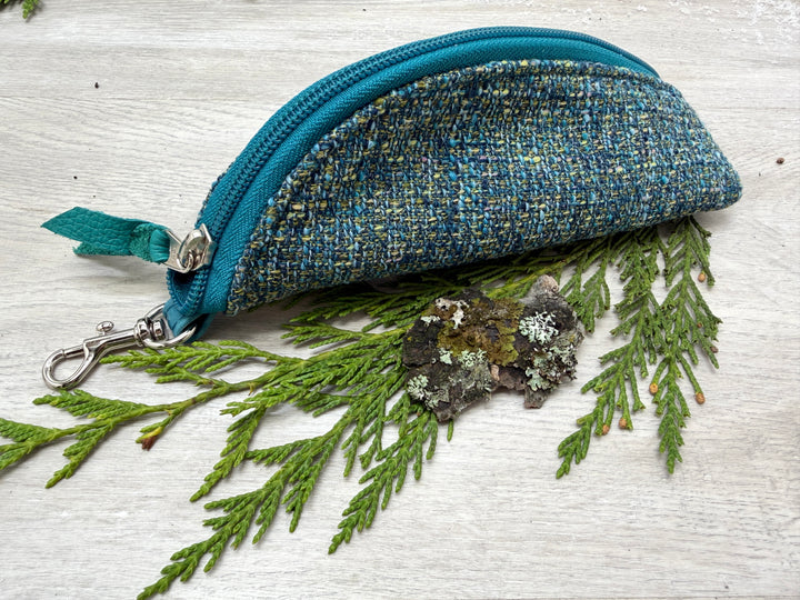 Cushioned Glasses Cases with ZIpper closure and Clip