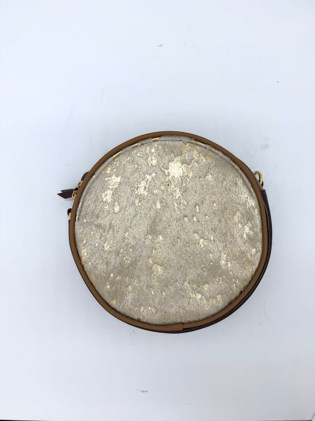 Round metallic gold ponyhair leather round purse with a textured surface on a white background#color_gold-foil-ponyhair-leather
