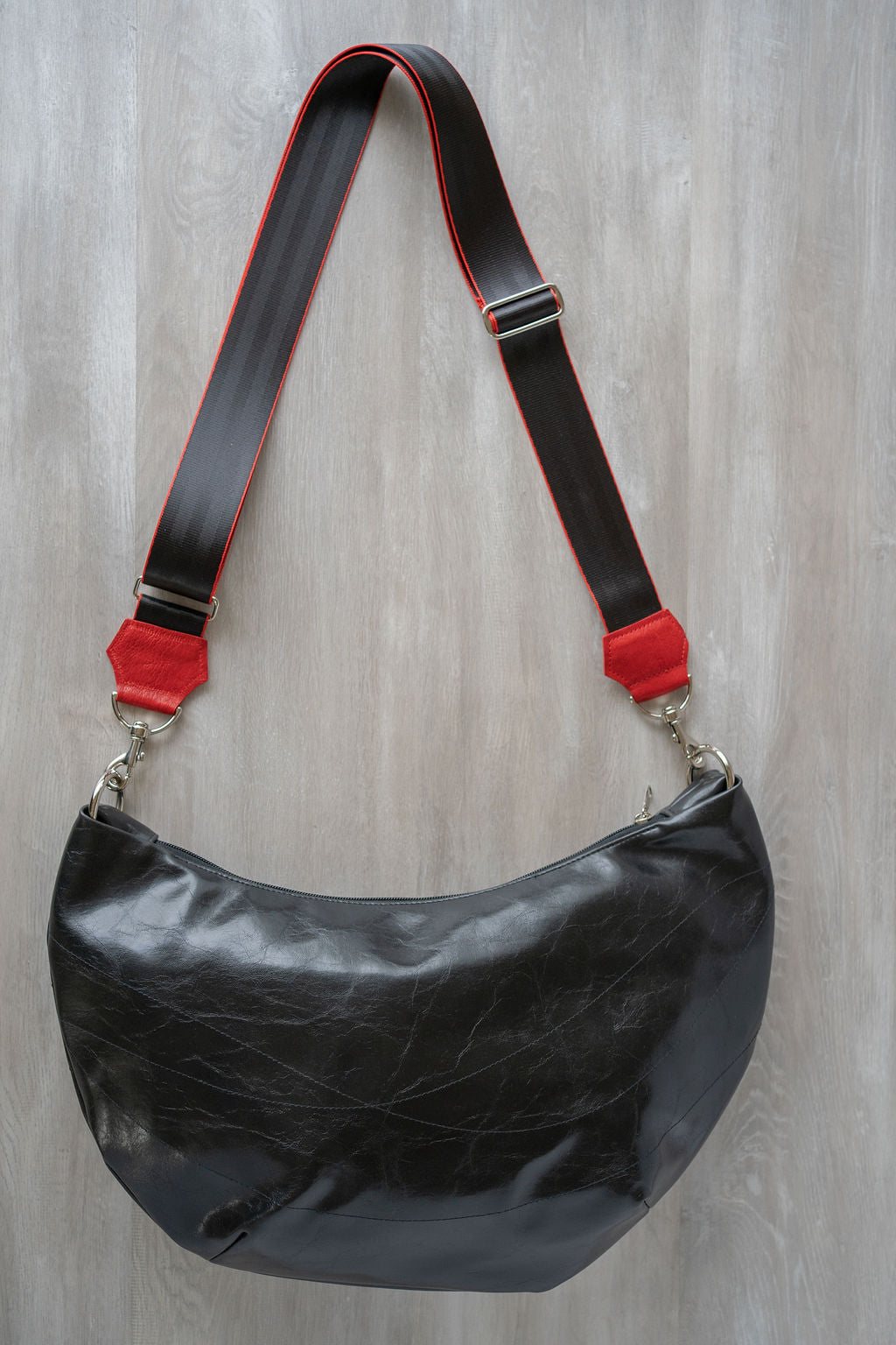 Foxtrot Medium Topstitch Hobo Bag - Black