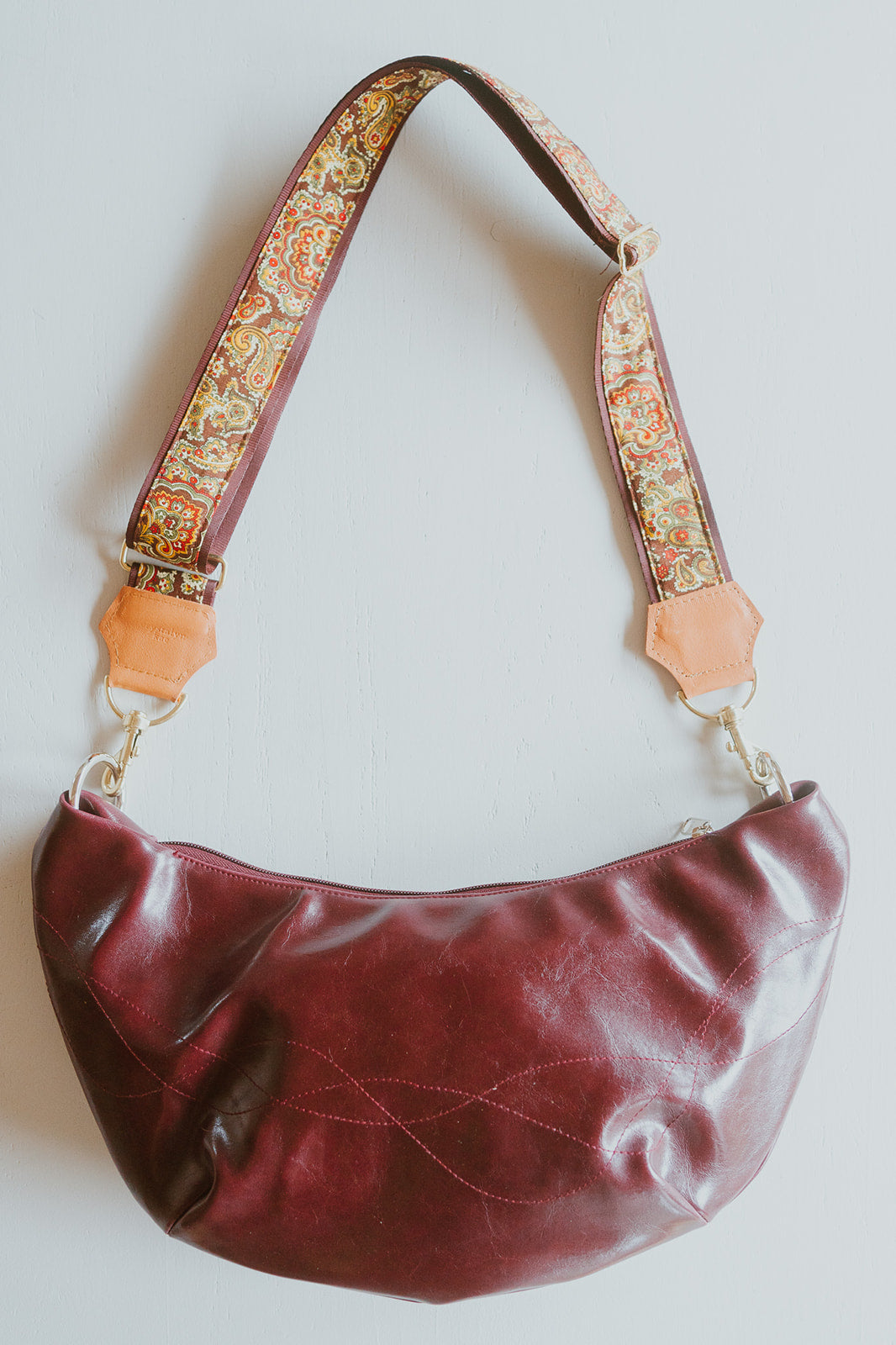 Womens Hobo Purse - Foxtrot Medium Topstitch Hobo Bag - Wine Vegan Leather#color_wine
