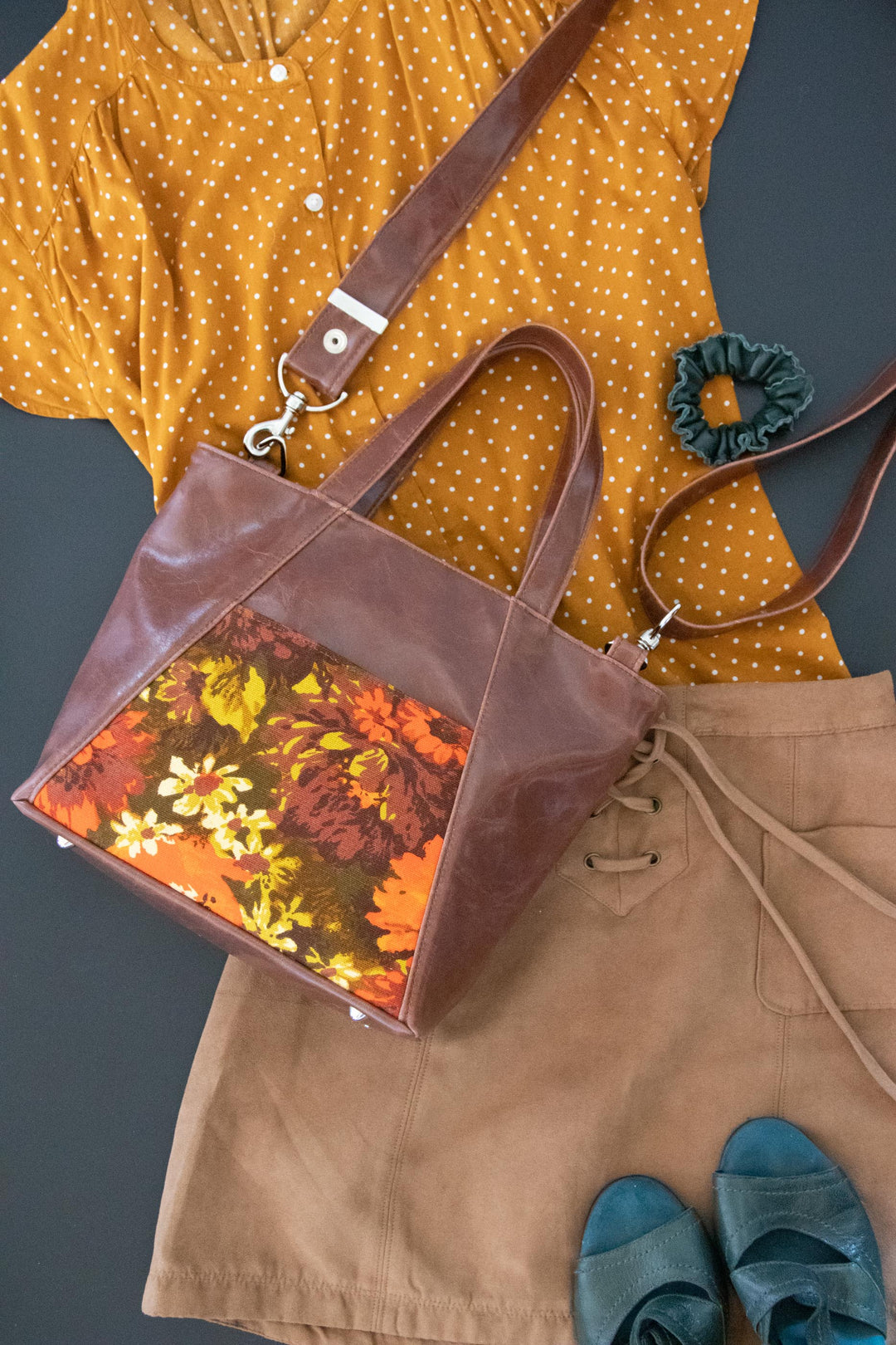 Mini Troubadour Tote - Ale Brown with Lucille Ball Vintage Floral