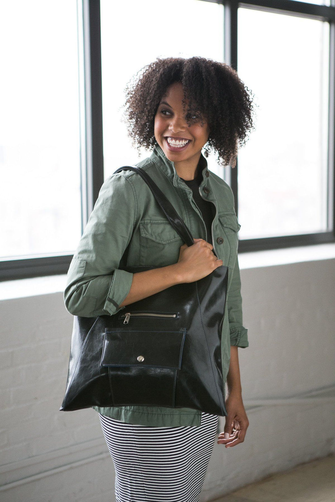 Black vegan tote/shopper with metal zip and minimalist silver hardware –  CrystalynKae